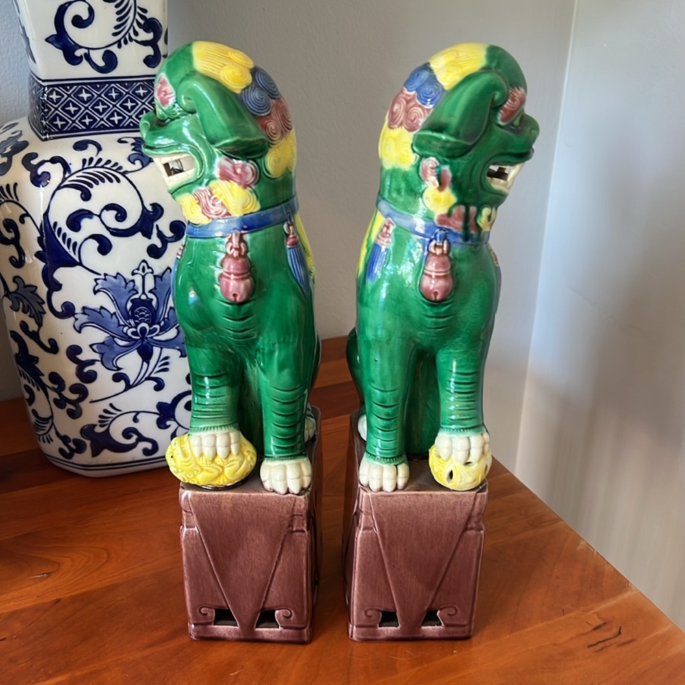 Large pair of antique colorful Chinese Foo Dog Statues - Picture 8 of 10